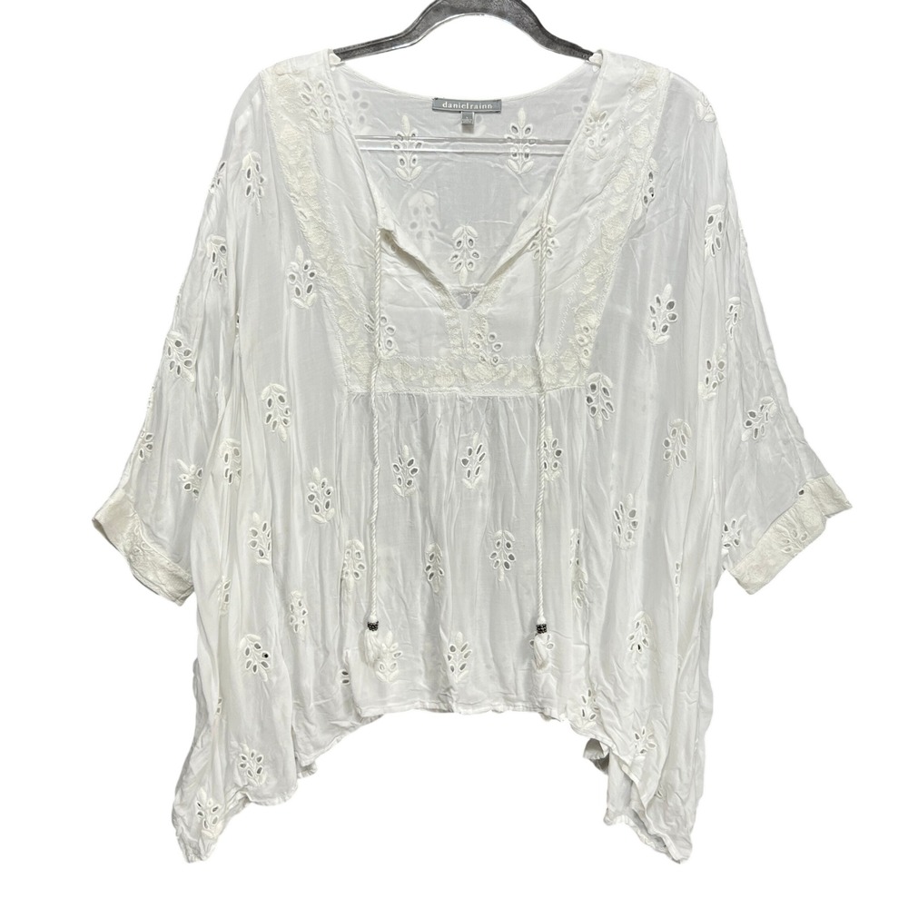 Daniel Rainn Eyelet Embroidered Tassel Blouse Lg Boho Top Peasant Romantic Lace